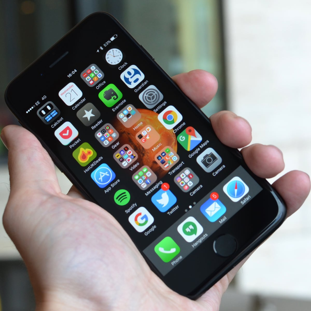 Cajón de aplicaciones de un iPhone.